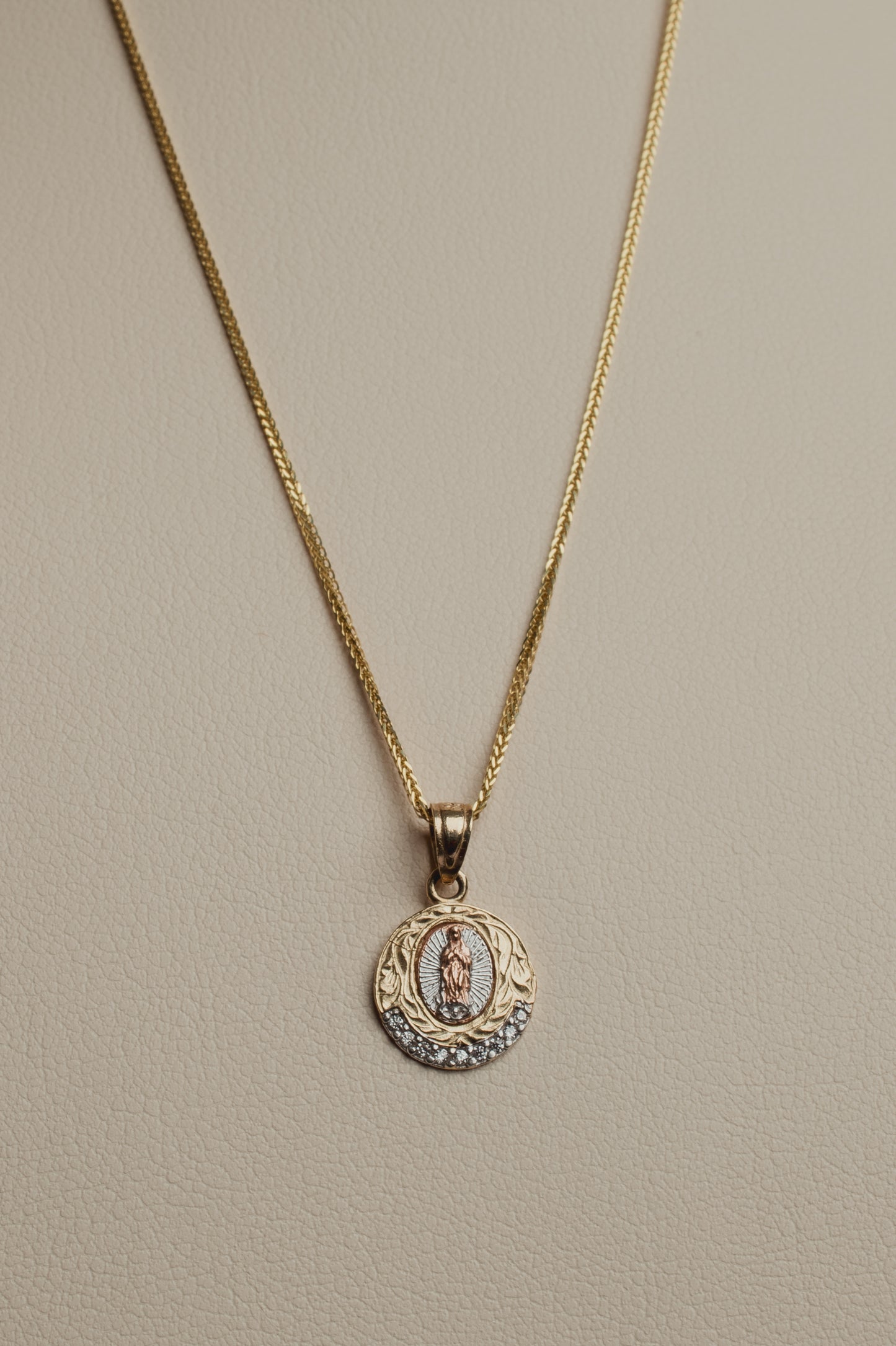 Medalla V. Guadalupe 2c 14k